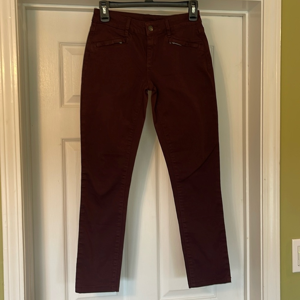 Club Monaco - burgundy mid rise jeans - zippered pockets - size 00